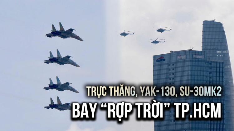 Phấn khích cảnh trực thăng, Yak-130, Su-30MK2 bay ‘rợp trời’ TP.HCM
