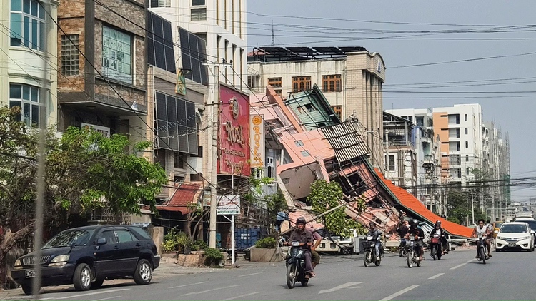 Thiệt mạng vì động đất Myanmar vượt mốc 1.000 người, vẫn còn tăng