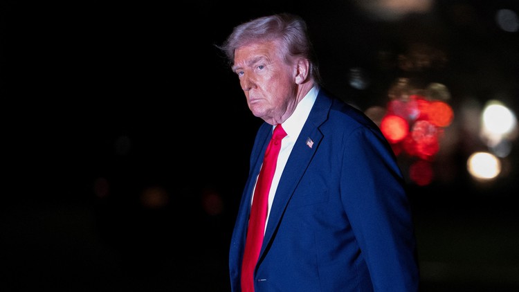 Ông Trump đe dọa ném bom, đánh thuế Iran nếu không đạt thỏa thuận hạt nhân