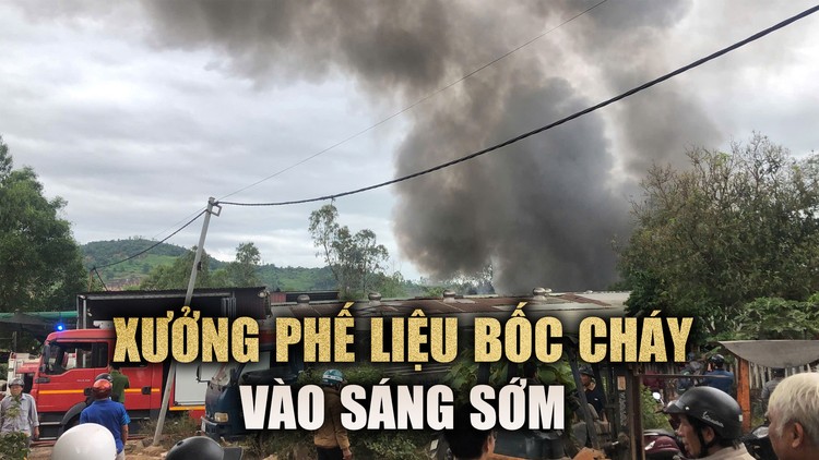 Xưởng phế liệu ở Đà Nẵng bốc cháy dữ dội, ngọn khói cao ngút trời
