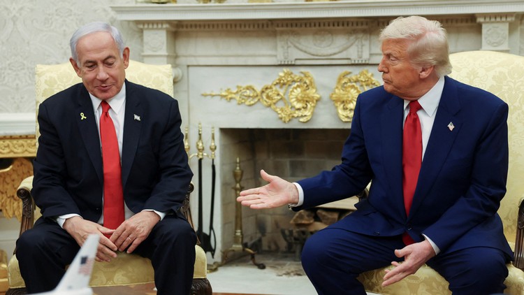 Ông Trump chặn Israel tấn công cơ sở hạt nhân Iran?