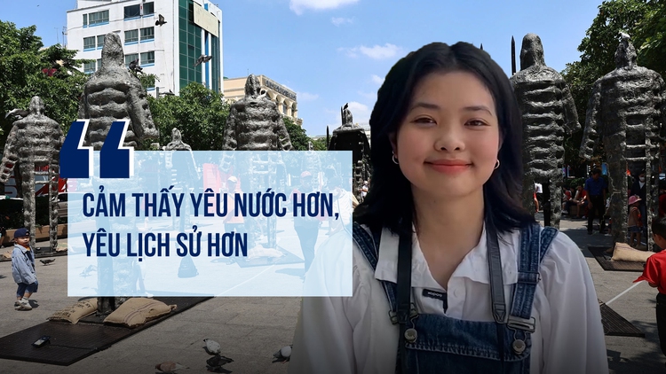 Xe tăng treo ngược, Thần Bảo Hộ ở phố đi bộ Nguyễn Huệ ẩn giấu thông điệp gì?