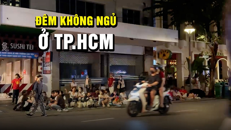 Đêm không ngủ ở trung tâm TP.HCM trước buổi tổng duyệt diễu binh 27.4