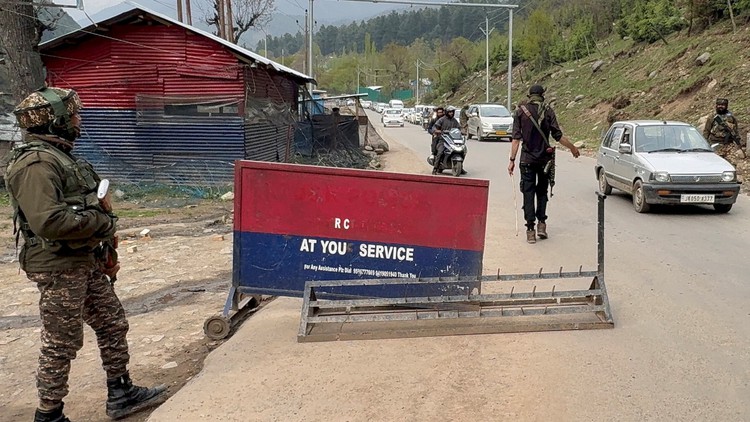 Kashmir vì sao là tâm điểm xung đột giữa Ấn Độ - Pakistan?