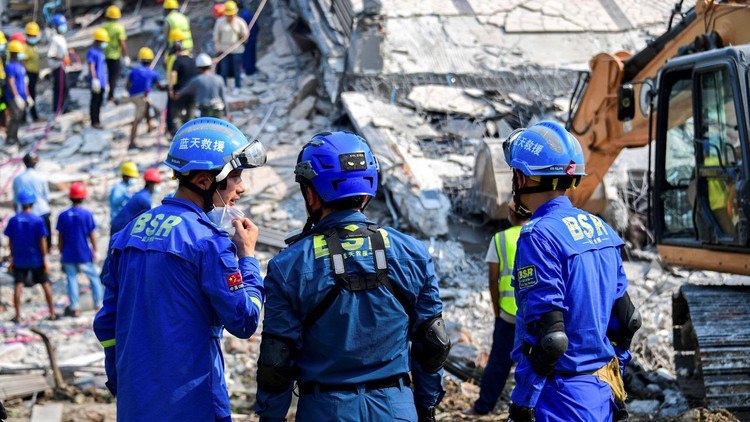 Trung Quốc lấn lướt Mỹ trong cứu trợ Myanmar vì chính sách của ông Trump