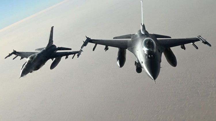 Trung Quốc phản ứng sau tin Philippines sẽ mua 20 chiến đấu cơ F-16 từ Mỹ