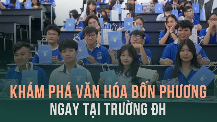 Học sinh THPT thích thú trải nghiệm văn hóa bốn phương tại trường đại học