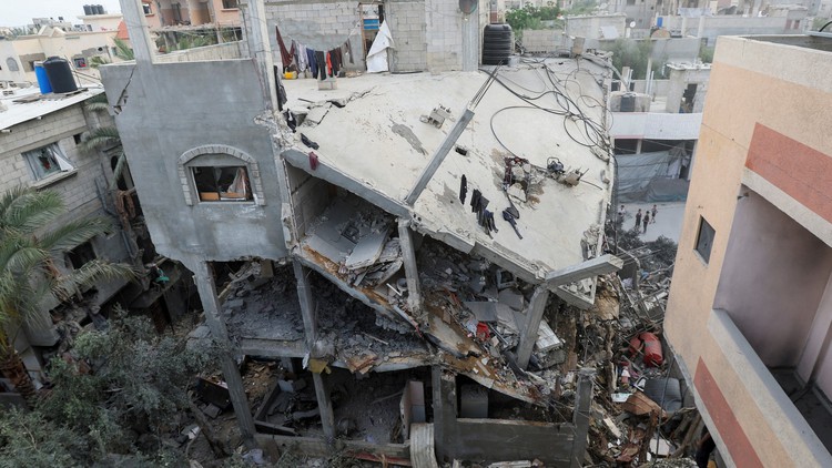 Israel mở chiến dịch trên bộ sau khi không kích giết hàng trăm người Gaza