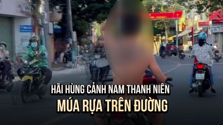CSGT khống chế nam thanh niên múa rựa trên đường