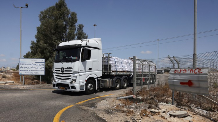 Israel cho phép viện trợ nhỏ giọt vào Gaza bên bờ nạn đói