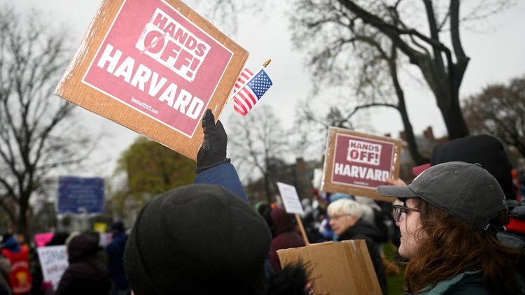 Chính quyền Tổng thống Trump không cho Đại học Harvard tuyển sinh quốc tế
