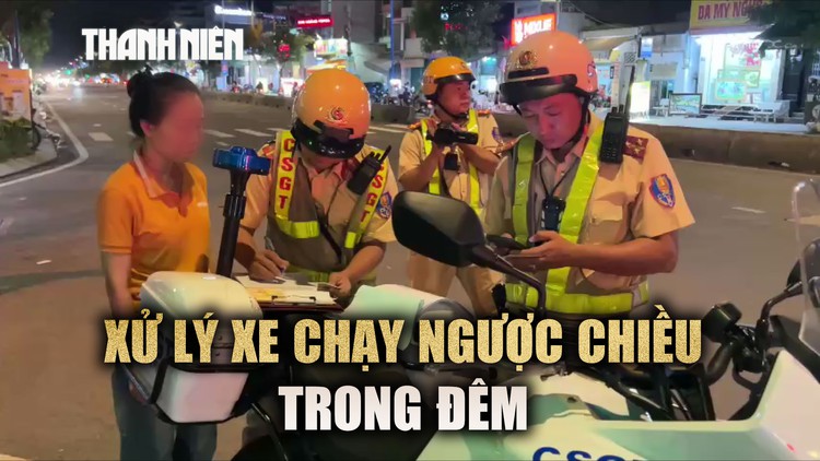 CSGT TP.HCM xử lý xe chạy ngược chiều: Nhiều người mất bạc triệu vì ‘lười đi vòng’