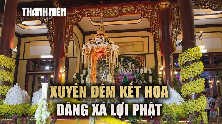 Xuyên đêm kết hoa phục vụ lễ rước xá lợi Phật