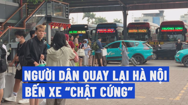 Người dân quay trở lại Hà Nội làm việc, các bến xe nhộn nhịp hơn thường ngày