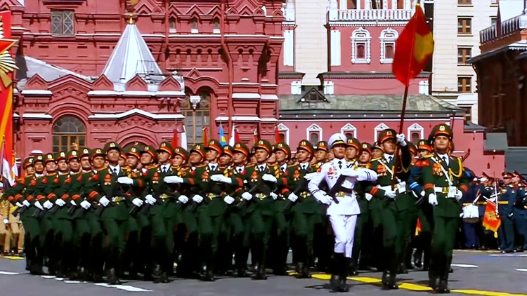 Lễ Duyệt binh Nga: Ấn tượng khối Quân đội Việt Nam đi qua lễ đài chính