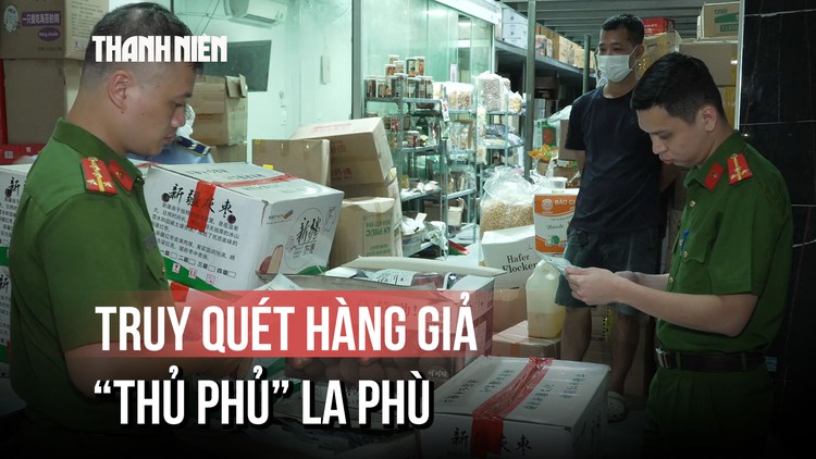 Truy quét hàng giả ở La Phù, lật tẩy bánh kẹo ‘trôi nổi’