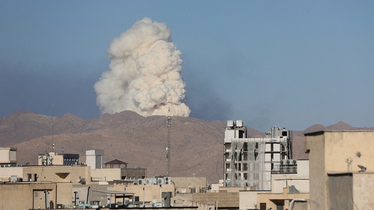 Không quân Israel tiếp tục triệt hạ lực lượng tên lửa Iran