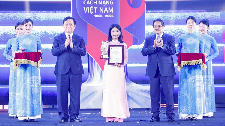 Loạt video về Mái ấm Hoa Hồng nhận giải A Báo chí Quốc gia 2024