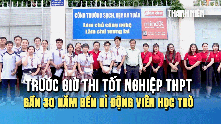 Gần 30 năm bền bỉ động viên học trò trước giờ thi tốt nghiệp THPT
