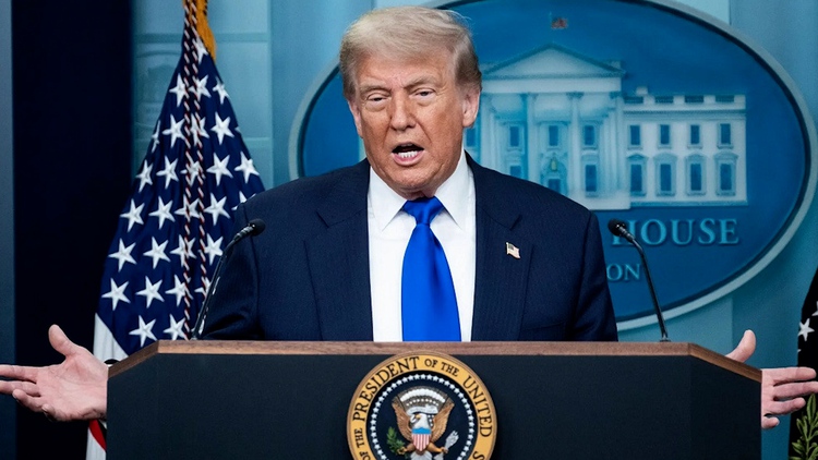 Ông Trump cho Iran bắn tên lửa, Mỹ phóng Patriot nhiều chưa từng thấy để đánh chặn