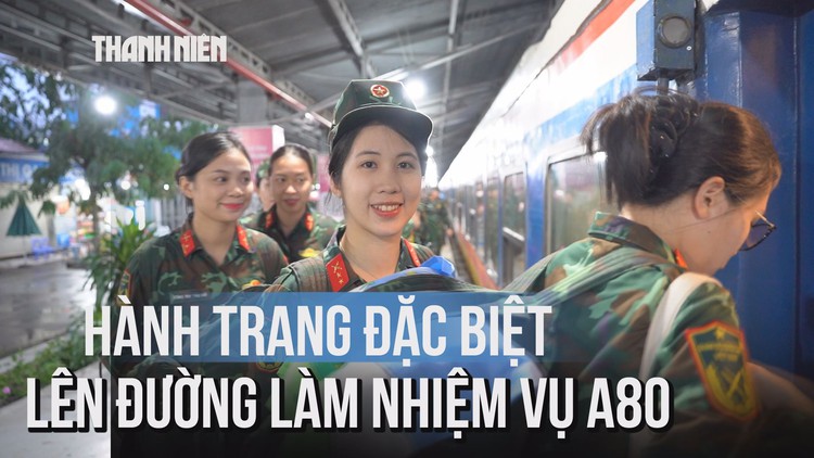 Lên đường làm nhiệm vụ A80, nữ chiến sĩ mang theo gối bông gấu dâu