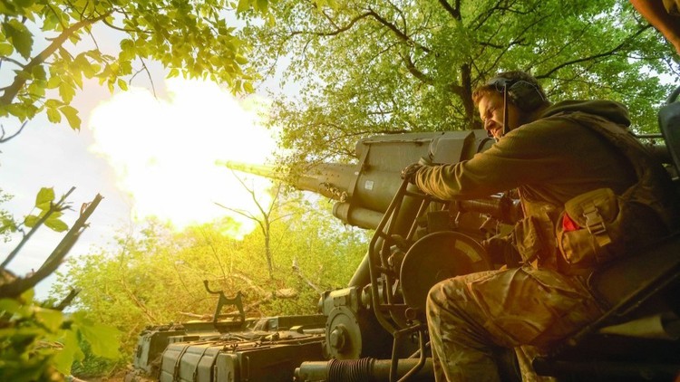 Quân Nga dồn ép Ukraine, tìm cách pháo kích thủ phủ Sumy