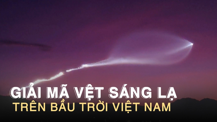 Vệt sáng lạ trên bầu trời bình minh tím ngắt ở biển Đà Nẵng, Gia Lai là gì?