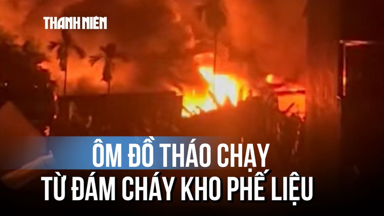 Nháo nhào vì cháy lớn kho phế liệu ở xã Bà Điểm