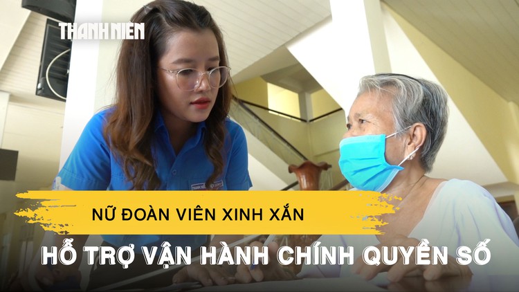 Nữ đoàn viên xinh xắn hỗ trợ vận hành chính quyền số ở miền Tây