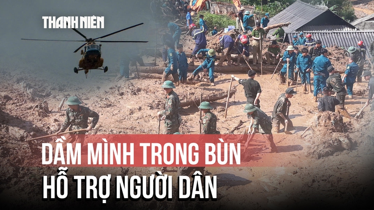 Cận cảnh dầm mình trong bùn khắc phục hậu quả lũ quét ở Điện Biên