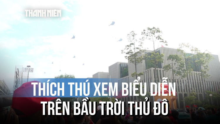 Đến sớm, chờ xem Su-30MK2 nhào lộn trên bầu trời Thủ đô