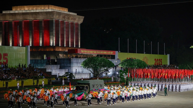 Đón xem buổi sơ duyệt cấp nhà nước diễu binh, diễu hành A80