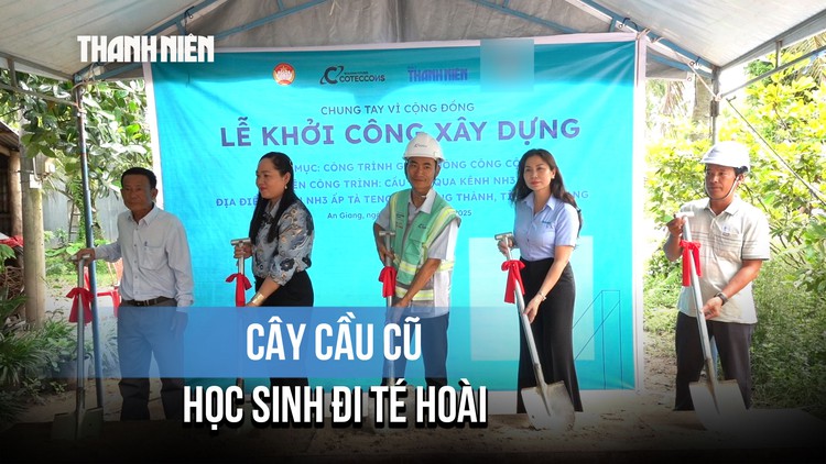 Dân Tà Teng rộn ràng ngày khởi công cầu do Báo Thanh Niên vận động xây dựng