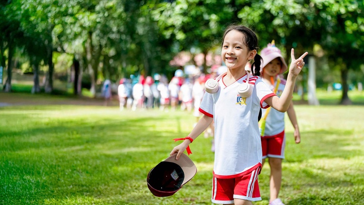 Vui hết nấc chuyến dã ngoại đáng nhớ tại ROYAL SCHOOL: Tạm biệt hè, chào đón năm học mới