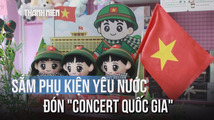 'Phụ kiện yêu nước' mừng đại lễ Quốc khánh thu hút giới trẻ