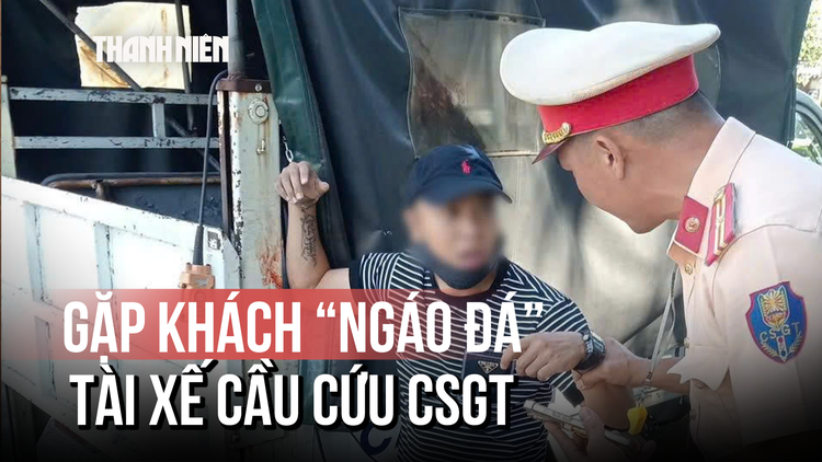 Hy hữu: Gặp khách 'ngáo đá', tài xế xe công nghệ lao vào chốt CSGT cầu cứu