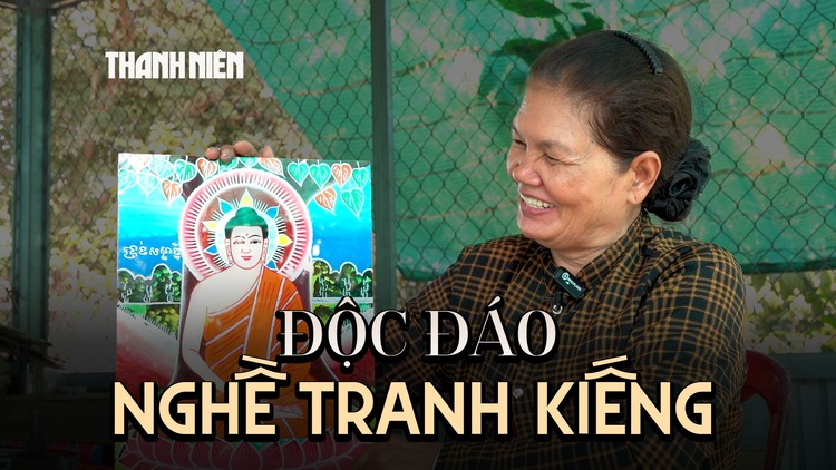 Người phụ nữ Khmer cuối cùng giữ nghề vẽ tranh kiếng ở Cần Thơ