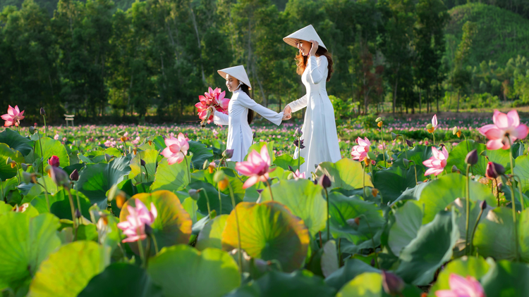 Việt Nam vào top 10 đất nước hòa bình nhất châu Á, chỉ số hạnh phúc ngày một tăng