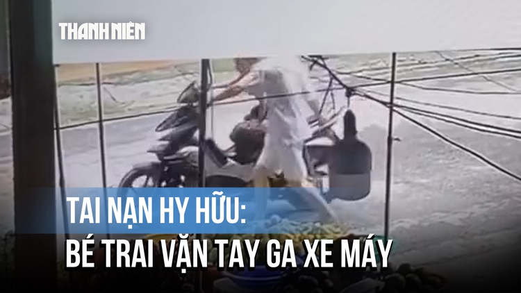 Hy hữu: Bé trai 7 tuổi vặn tay ga xe máy gây tai nạn thương tâm