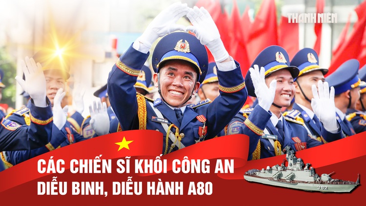 Các chiến sĩ khối Công an tham gia diễu binh, diễu hành A80