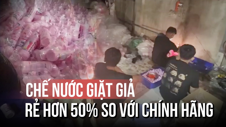 Ngỡ ngàng nhà kho chế nước giặt, nước tẩy rửa giả ở TP.HCM
