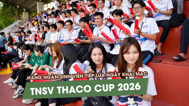 Hàng ngàn sinh viên đến SVĐ Trường ĐH Tôn Đức Thắng cổ vũ ngày giải đầu giải TNSV THACO Cup 2026