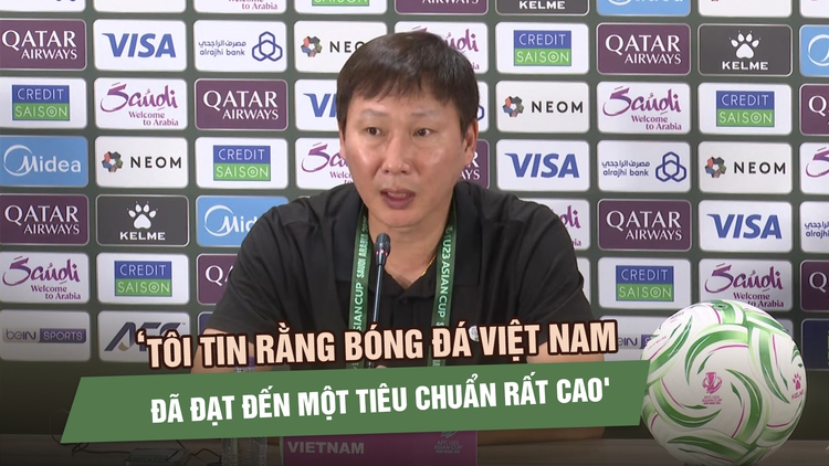 HLV Kim Sang-sik: 'Tôi tin rằng bóng đá Việt Nam đã đạt đến một tiêu chuẩn rất cao'