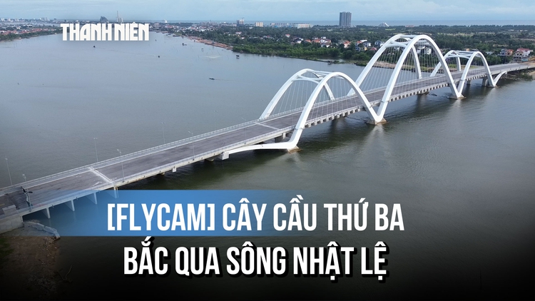 [FLYCAM] Ngắm cầu mái vòm nghìn tỉ bắc qua sông Nhật Lệ tại Quảng Trị