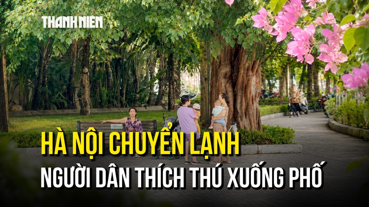 Thu Hà Nội gõ cửa, nhiều người dân hào hứng ra đường