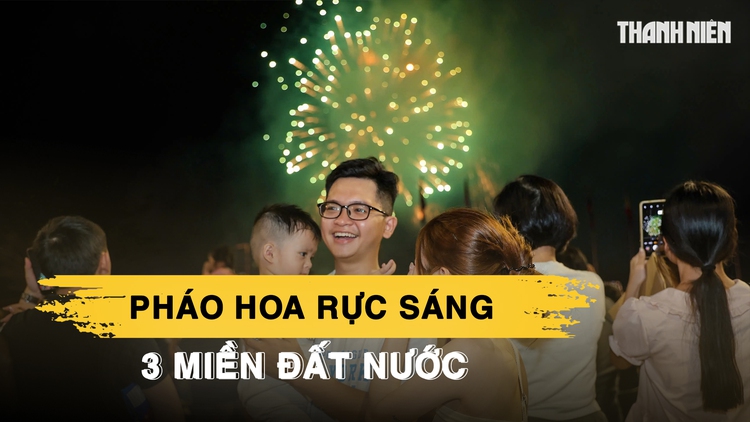 Bầu trời 3 miền bừng sáng đêm giao thừa, đón năm mới Bính Ngọ rực rỡ