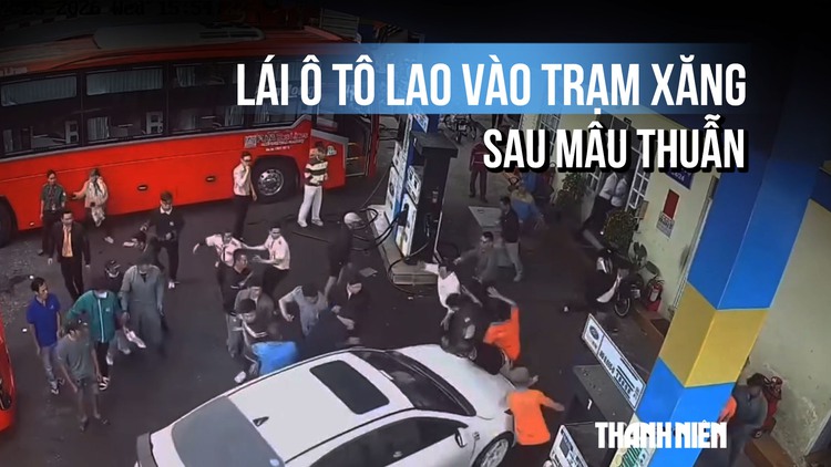 Lái ô tô lao thẳng vào cây xăng, tông 7 người trong bến xe ở Đà Lạt 