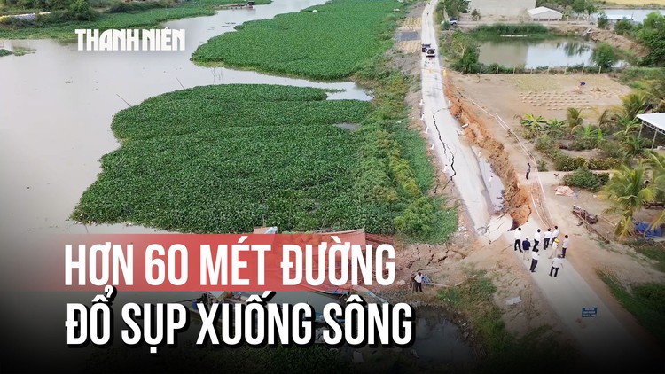 Cận cảnh 'hàm ếch' khổng lồ ngoác miệng bên sông Lò Gạch