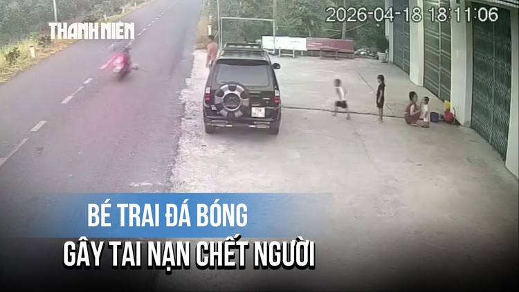 Đang điều tra vụ bé 5 tuổi đá bóng ra đường khiến người đi xe máy ngã tử vong