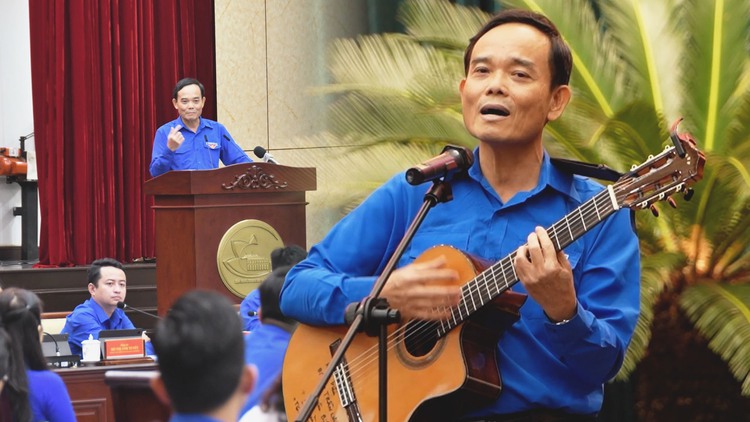 [VIDEO] Bí thư Thành ủy Trần Lưu Quang ôm đàn hát 'Con đường đến trường' tặng thanh niên